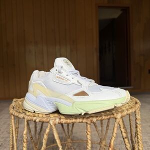 Adidas Falcon Running Shoes Cloud White Copper Metallic EG2877 Womens Size 6.5